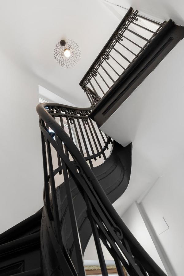 Vd Boutique Apartments No 3 Bukarest Exteriör bild